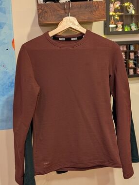 Women's 66 North Long Sleeve - 'Dalvik' (M, Burgundy)